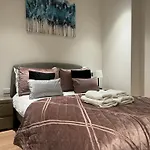 Lovely 2Bedroom Apartment At O2 London 01