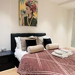 Lovely 2Bedroom Apartment At O2 London 01