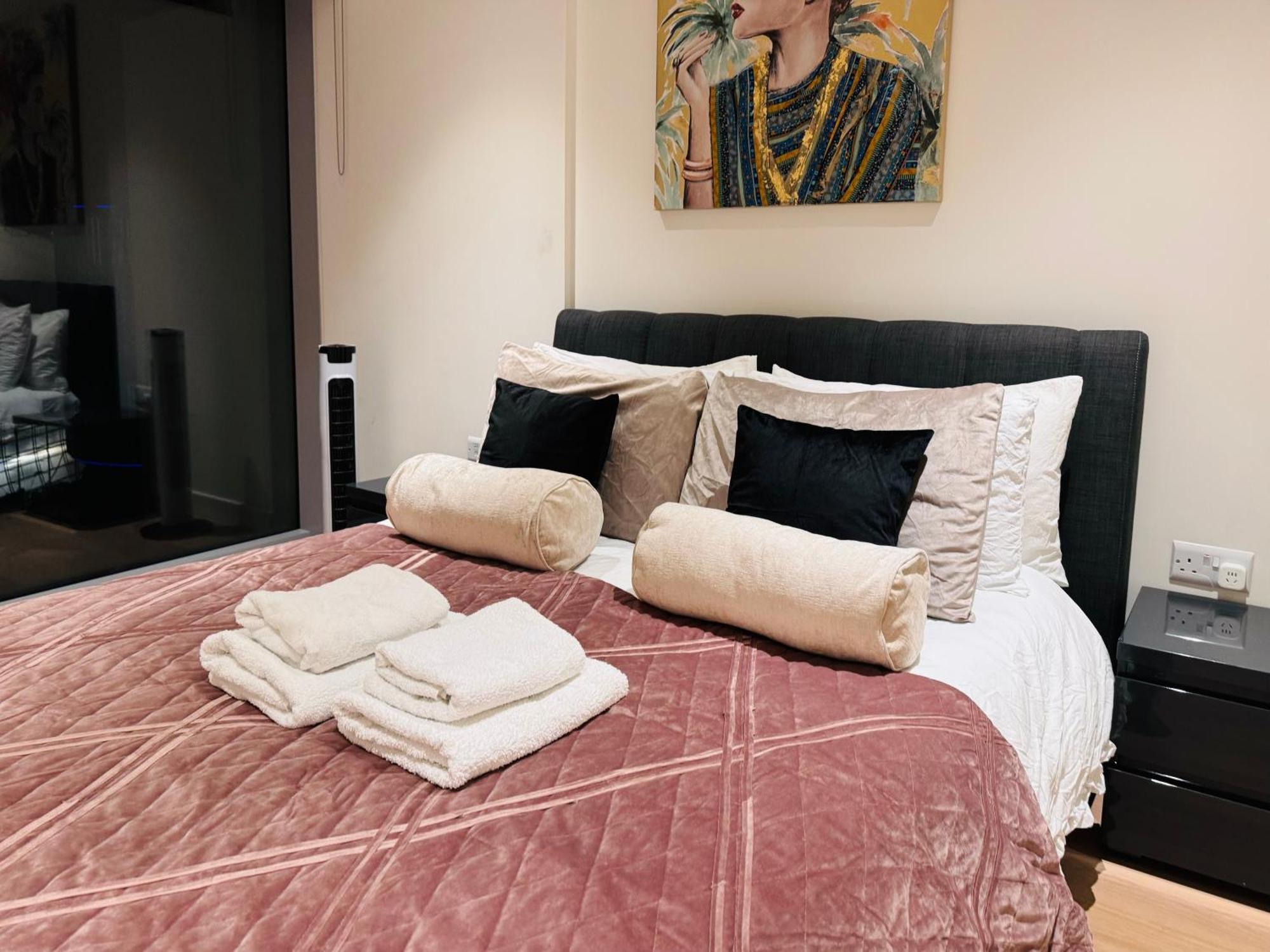 Appartement Lovely 2bedroom At O2 01 *